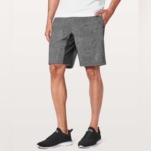 Lululemon T.H.E. Short Linerless 9” Heathered Texture Grey Deep Coal Size Large